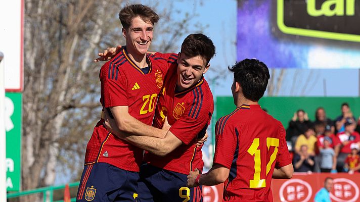Fútbol - España golea a Ucrania y se clasifica para el Europeo sub-19