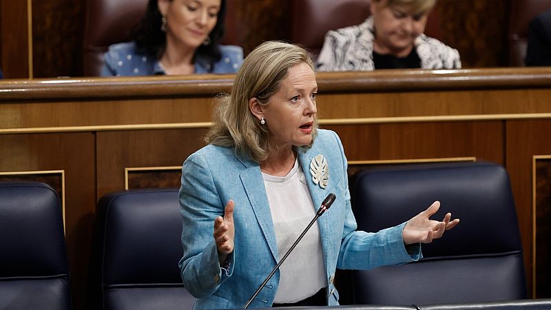 El PP pide medidas contra la inflación y Calviño presume de política económica: "Defendemos a los más vulnerables"