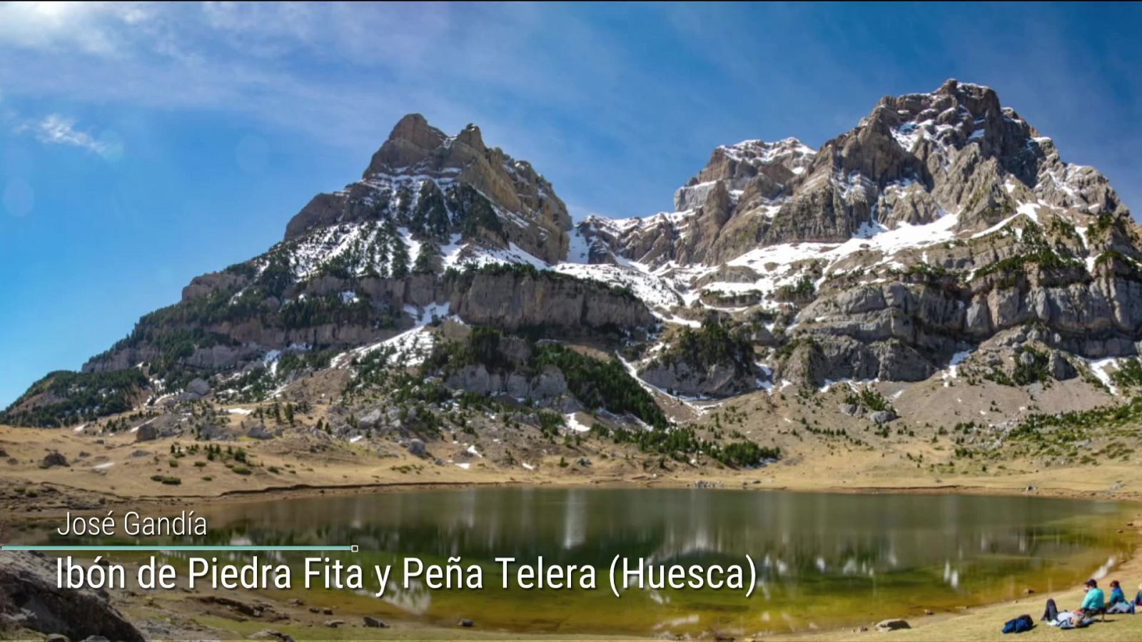 Intervalos de viento fuerte en el litoral gallego y el Estrecho - ver ahora