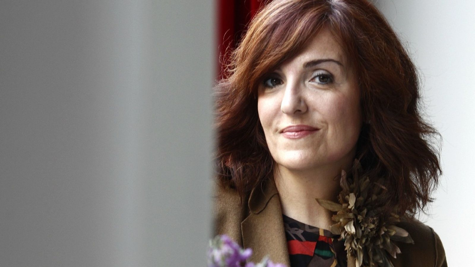 Elvira Lindo aborda el desamparo infantil en su nuevo libro: 'En la boca del lobo' | Ver