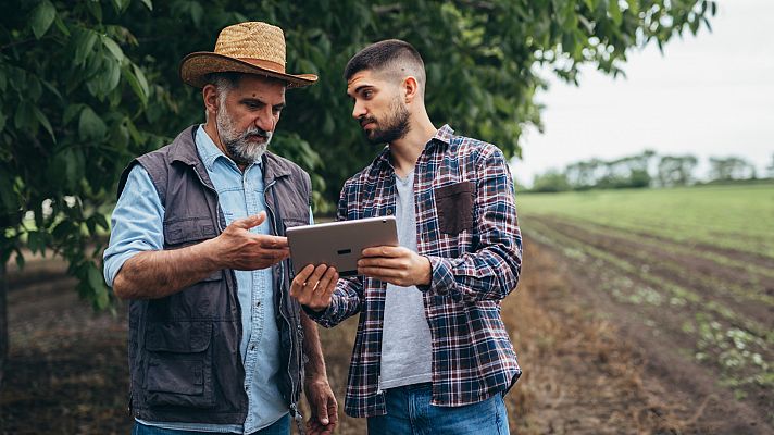 Del pueblo al mundo con la digitalización