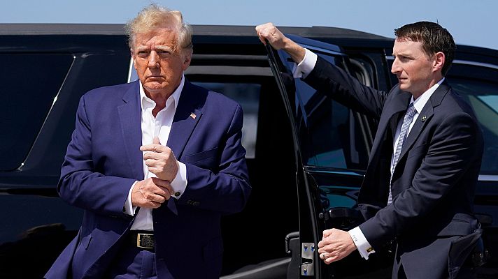 Telediario 1 - Trump dice que su imputación es una "caza de brujas" y llama a la movilización de sus seguidores