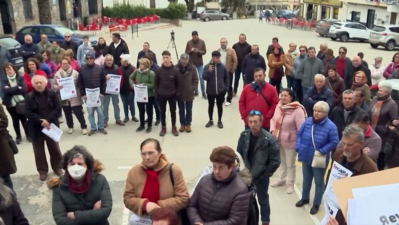 La España Vaciada sale a la calle contra la "invasión" de macroproyectos eólicos y fotovoltaicos