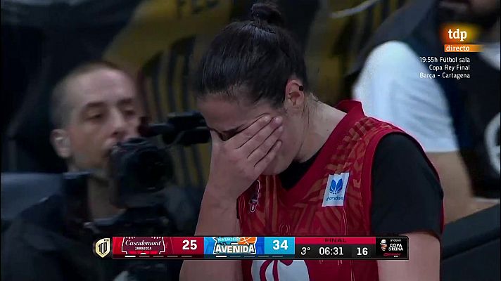 Las lágrimas de Vega Gimeno tras ser expulsada en la final de la Copa de la Reina