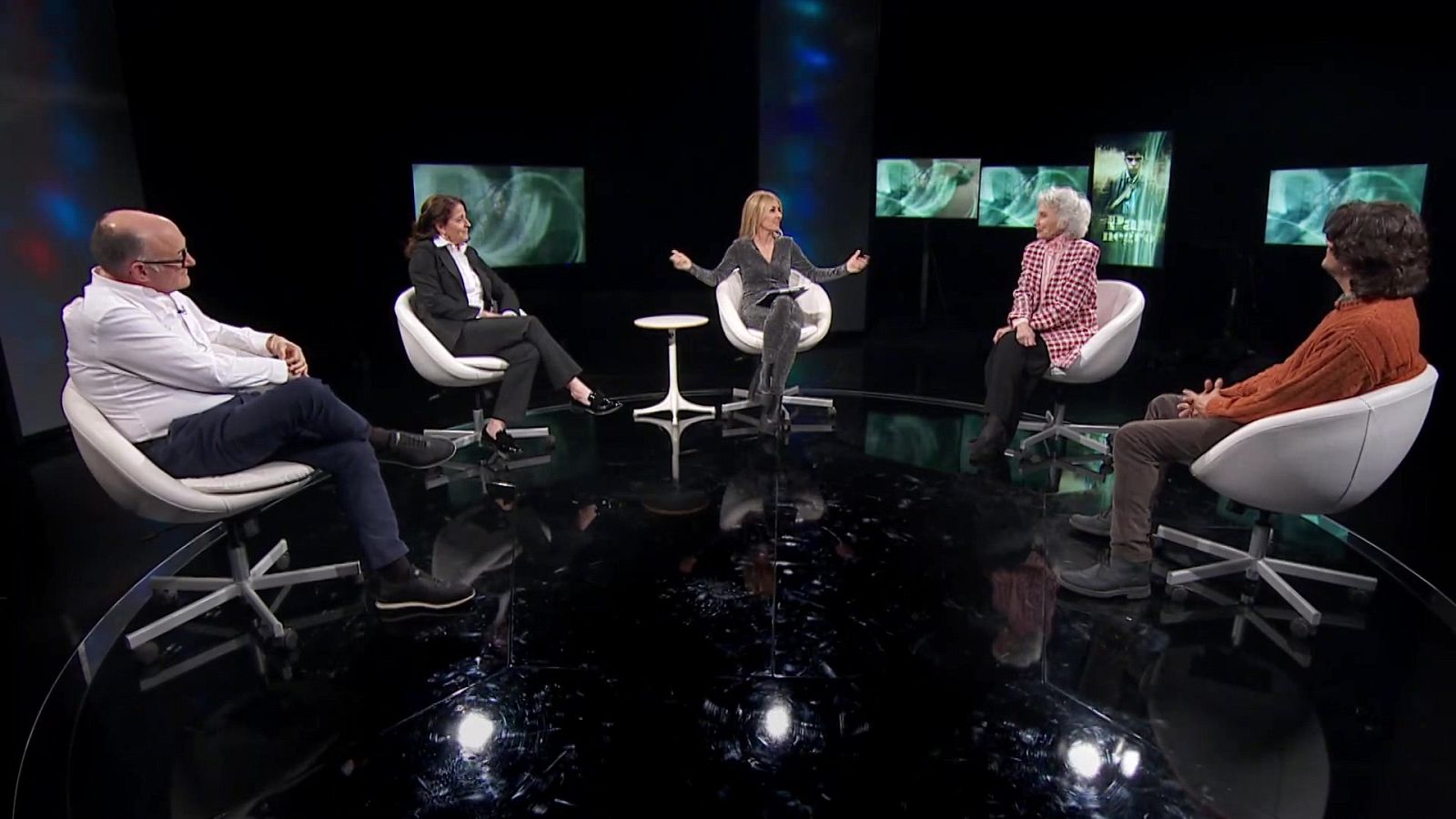 Versión española - Coloquio: Pan negro - ver ahora