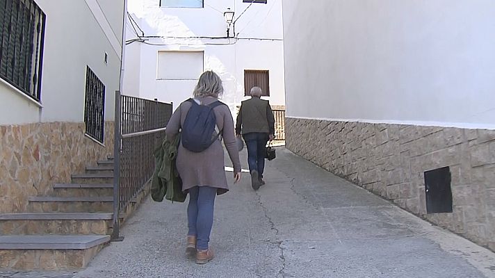 L'informatiu - Comunitat Valenciana - Els pobles desallotjats per l'incendi intenten recuperar a poc a poc la normalitat