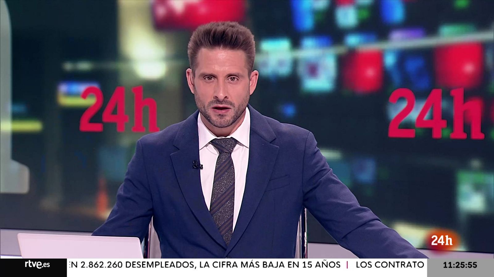 Informativo 24h: Un tren ha descarrilado en Países Bajos tras colisionar con equipos de construcción de la vía    | RTVE Play