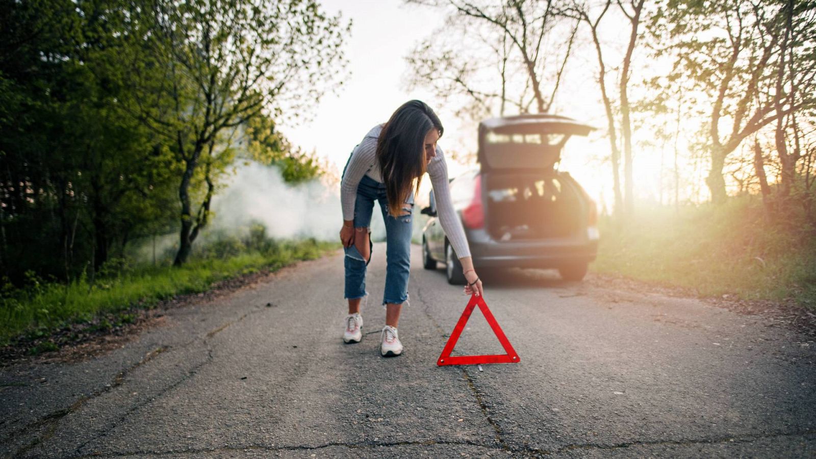 La DGT estudia prohibir la colocación de triángulos 