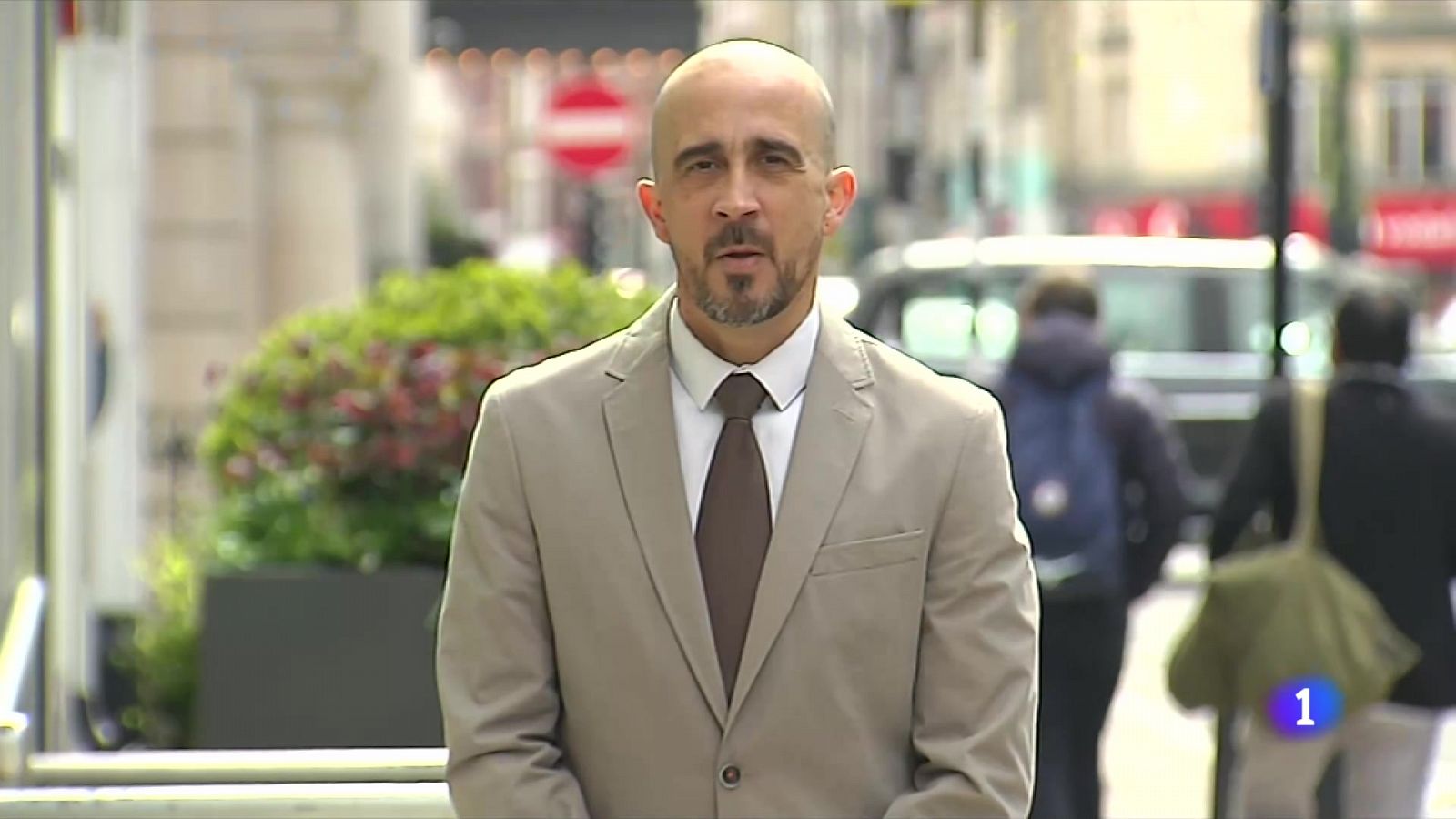 Luis Enrique viaja a Londres para negociar su posible fichaje con el Chelsea | Ver