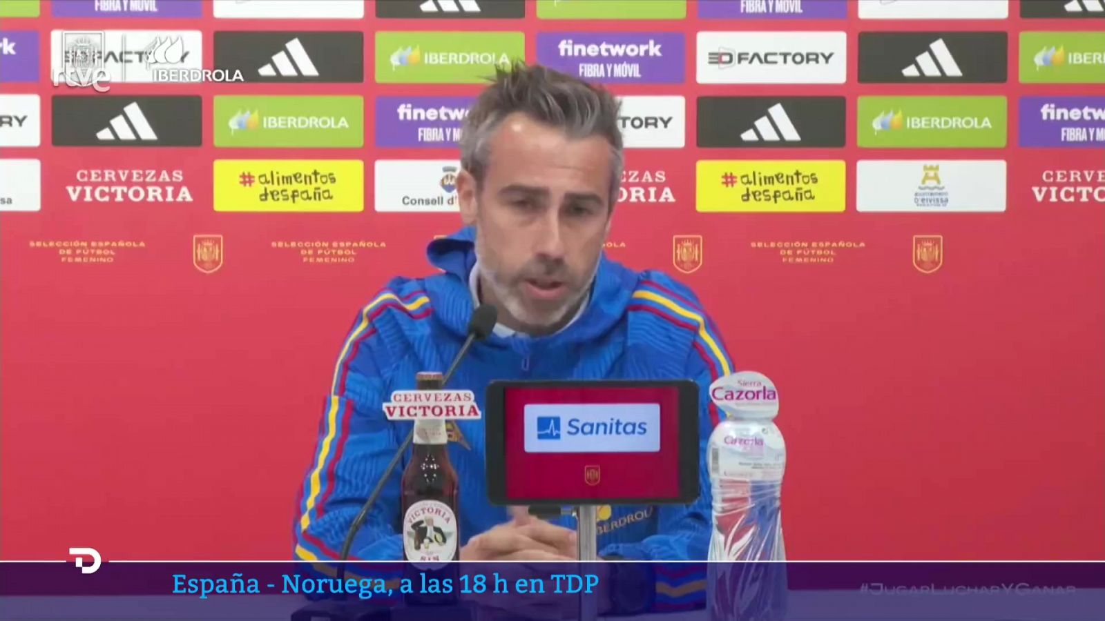 Selección española femenina de fútbol | Jorge Vilda se pronuncia sobre la capitanía de Irene Paredes