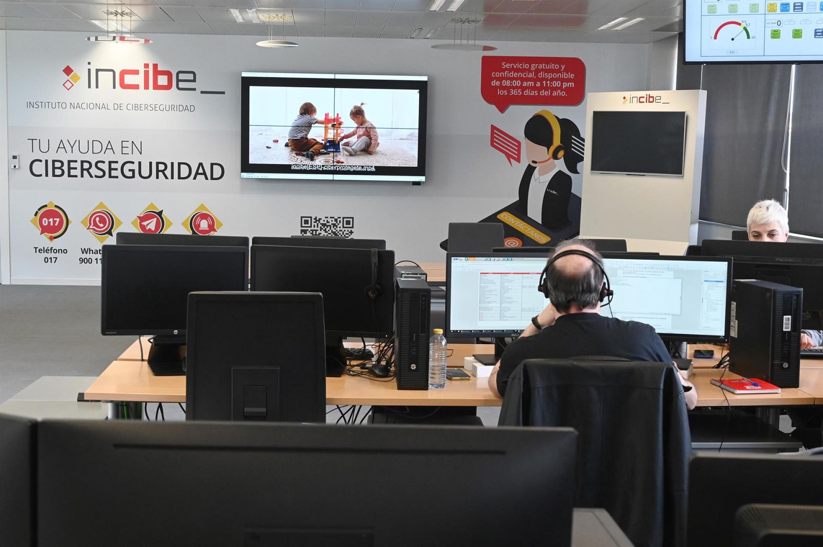 Enrique Serrano, experto en ciberseguridad: "Hay que dar una capa más de seguridad"