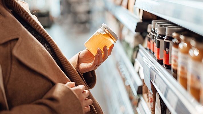 Telediario 1 - Fraude en la miel que se importa a la UE