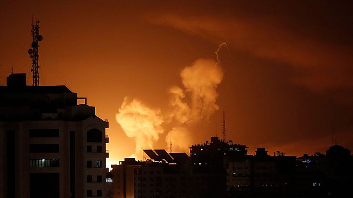 Telediario 1 - Israel bombardea Líbano y la Franja de Gaza