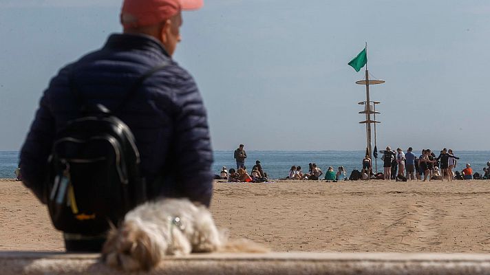 Máximas al alza en Canarias y posibles lluvias débiles en Galicia