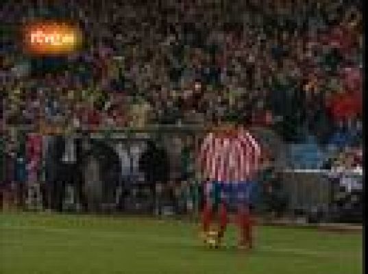 Goleada y polémica en el Calderón