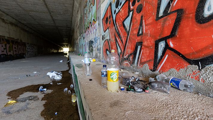 Telediario 1 - Detenidos seis jóvenes en Málaga por pegar una paliza a un menor