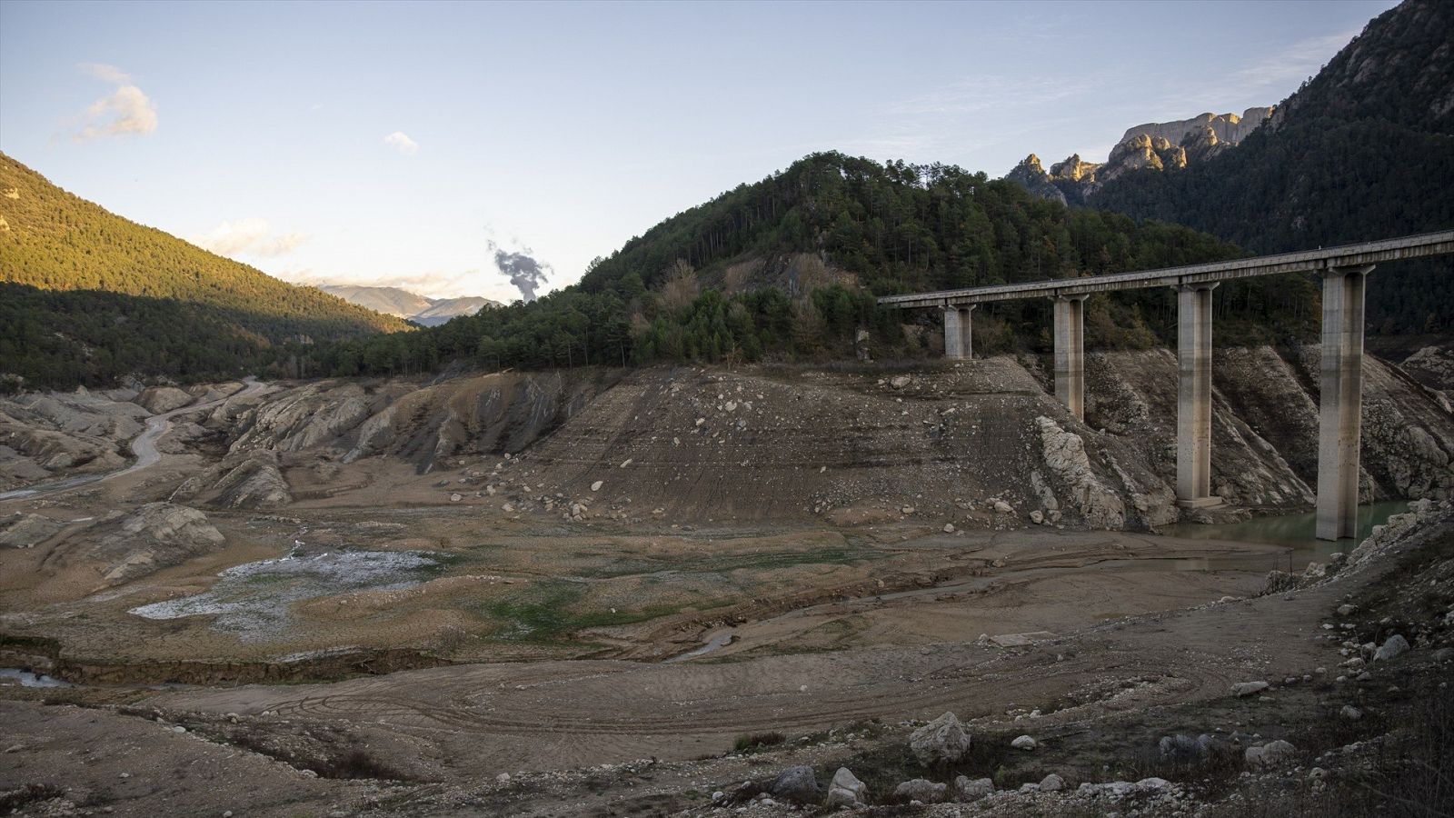 Las reservas de agua, a 16 puntos de la media de la última década