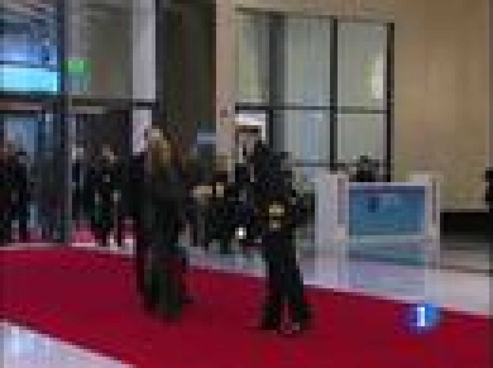 La ministra de Defensa, Carmen Chacón comparece en la Cumbre de la OTAN