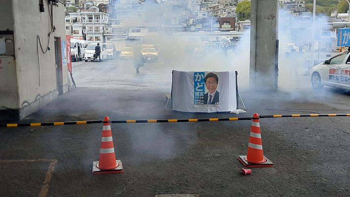 Informativo 24h - Evacuado el primer ministro de Japón por la explosión de una supuesta bomba de humo