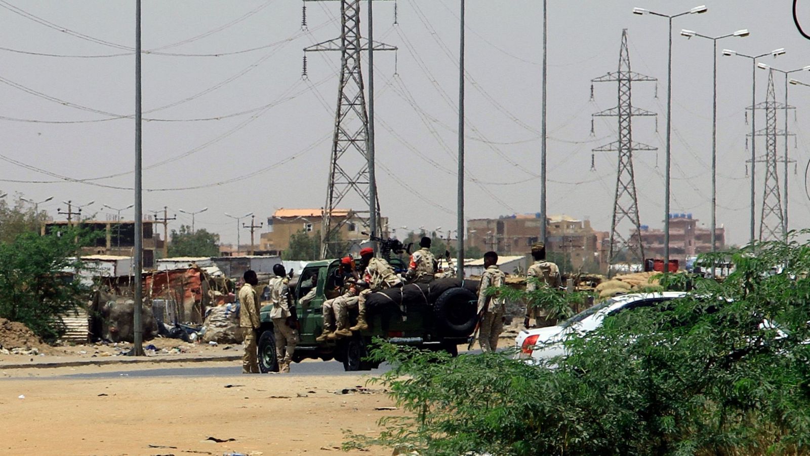 Sudán: los paramilitares aseguran controlar el Palacio Presidencial