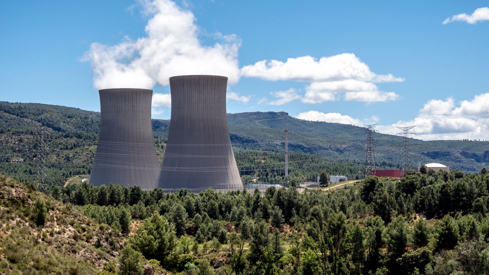 España mantiene cinco centrales nucleares activas y siete reactores