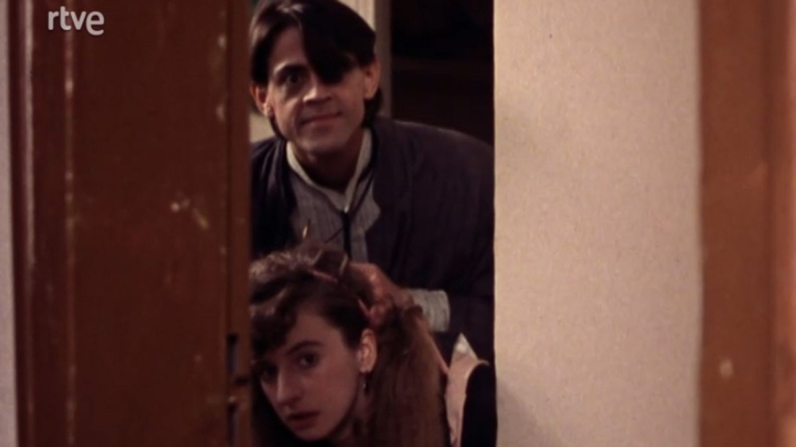 Escalera exterior, escalera interior - Yo por ejemplo, usted por si acaso - Escalera exterior, escalera interior | Ver