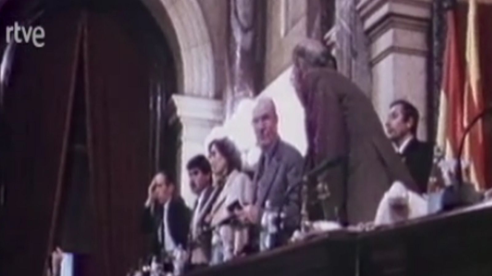 Arxiu TVE Catalunya - Parlament - Aprovació de la Llei de Normalització Lingüística