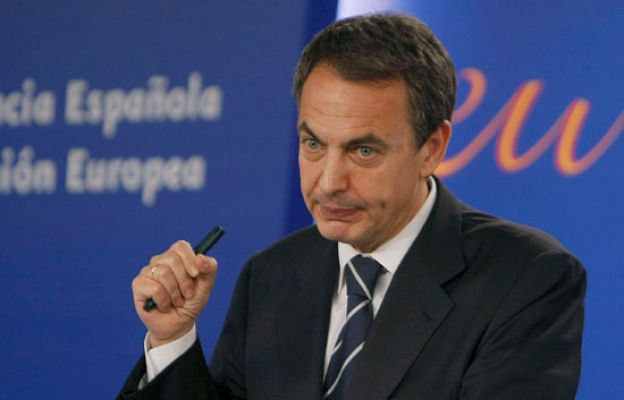  - Zapatero defiende el Euro