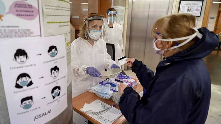 Piden la retirada de las mascarillas en hospitales