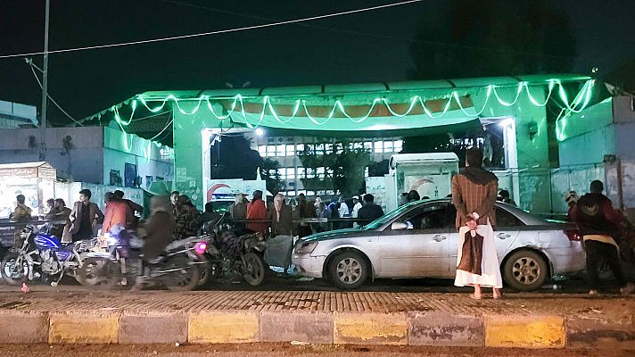 Telediario 1 - Una estampida durante el reparto de ayuda humanitaria deja varios muertos en Yemen