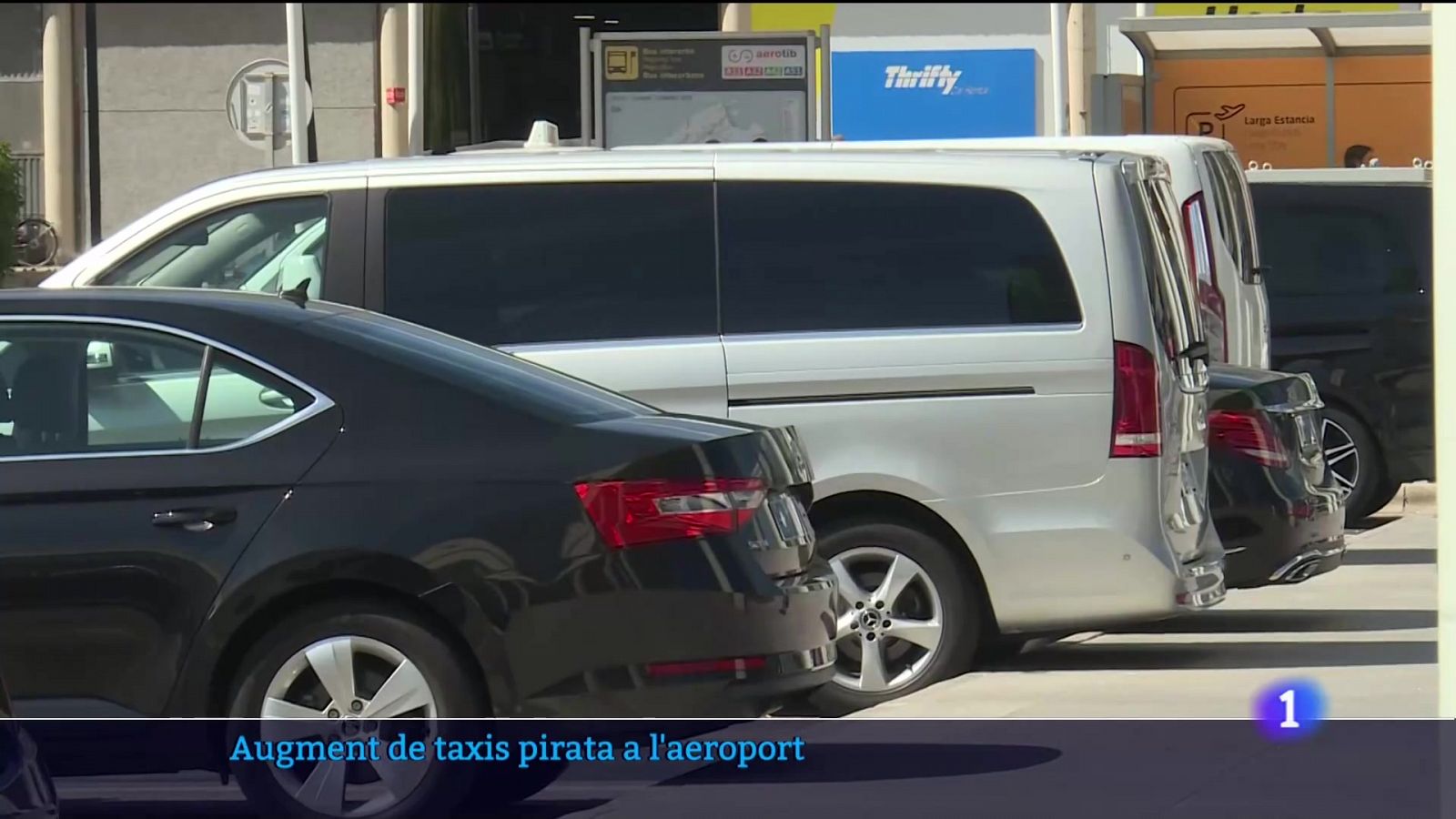 Augment de taxis pirata a l'aeroport