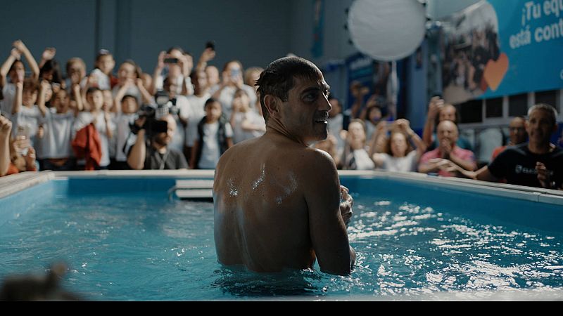 Sexto récord Guinness de Pablo Fernández tras nadar 104 km en 24 horas -- Ver ahora
