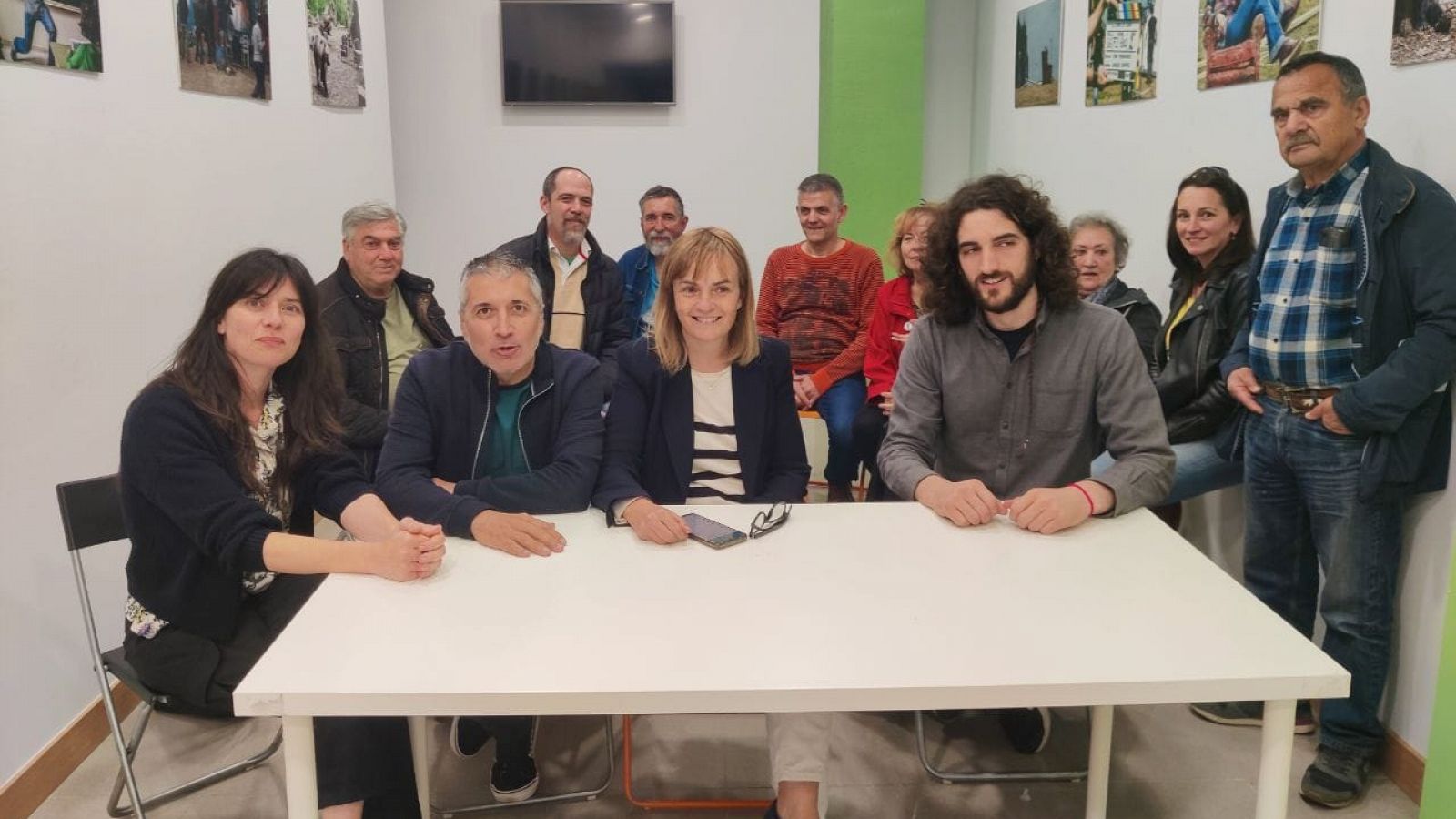 La candidata de Podemos en Asturias se encierra en la sede 