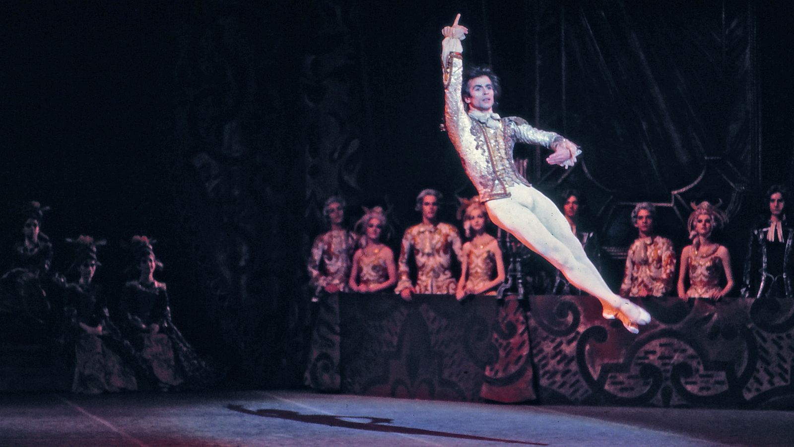 Rusia prohíbe una obra sobre Nureyev apelando a la ley contra la propaganda LGTBI