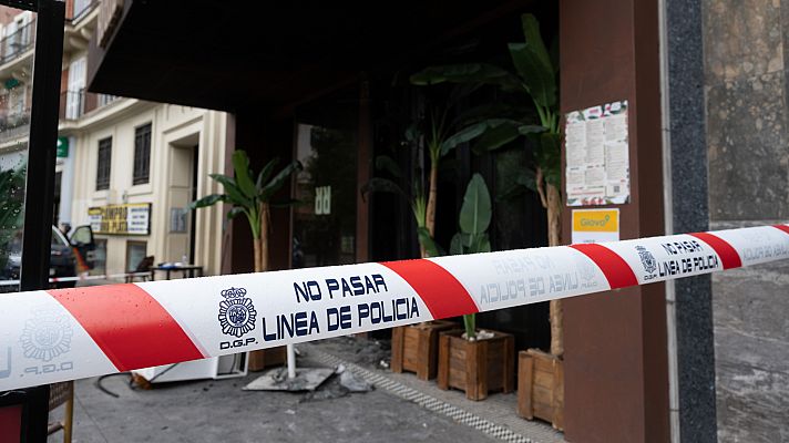 Un testigo del incendio en Madrid: "Había muchas llamas en la entrada del restaurante"