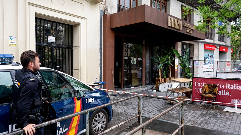 Un testigo del incendio en Madrid: "Había muchas llamas en la entrada del restaurante"