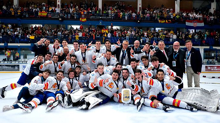  - La selección española de hockey hielo gana el Mundial II y vuelve a división B 12 años después