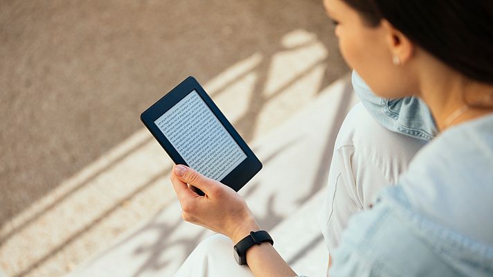 Telediario Fin de Semana - El libro digital gana terreno desde la pandemia