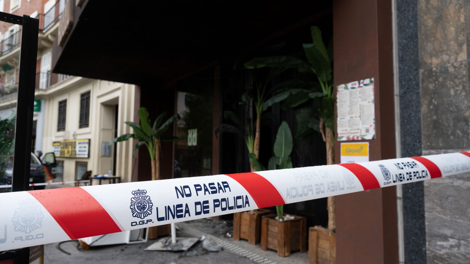 Investigan la decoración del restaurante incendiado en Madrid