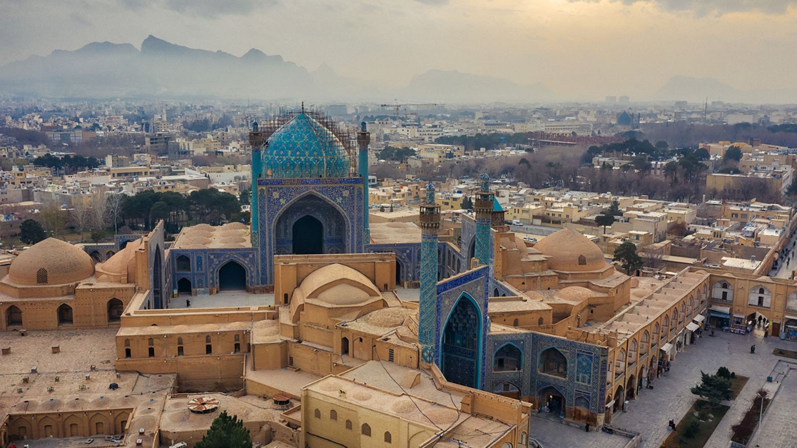 Paraísos cercanos - Irán, detrás del velo
