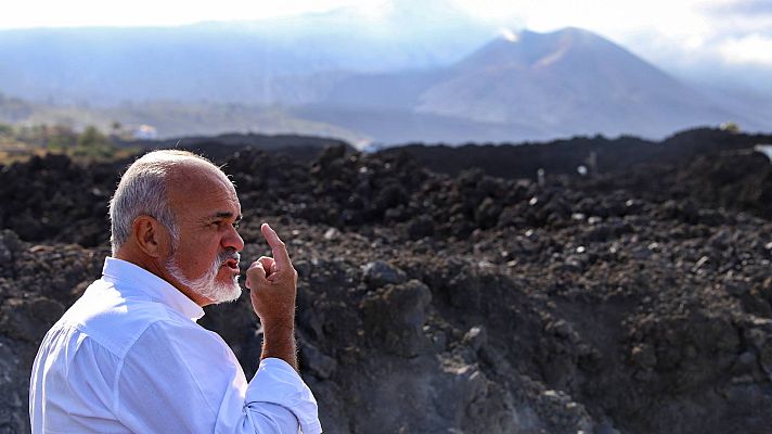 Telediario 1 - Conceden la primera licencia para levantar una vivienda sobre la colada del volcán de La Palma