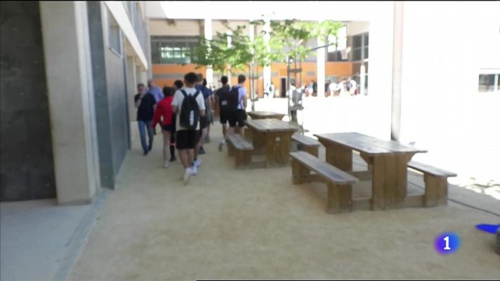 L'informatiu - Comunitat Valenciana - Educación recomienda a los centros variar el horario de las actividades o modificar menús escolares