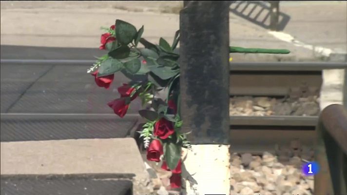 L'informatiu - Comunitat Valenciana - Una jove de 19 anys mor atropellada per un tren en un pas a nivell en Alfafar