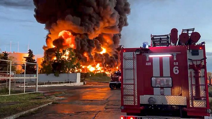 Ucrania lanza un ataque con dron contra un depósito de combustible en Sebastopol