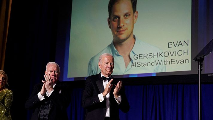 Biden defiende la libertad de expresión en la cena de los corresponsales