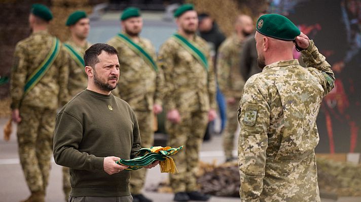 Telediario Fin de Semana - Zelenski dice que la contraofensiva está cada día más cerca: "Las principales batallas llegarán pronto"
