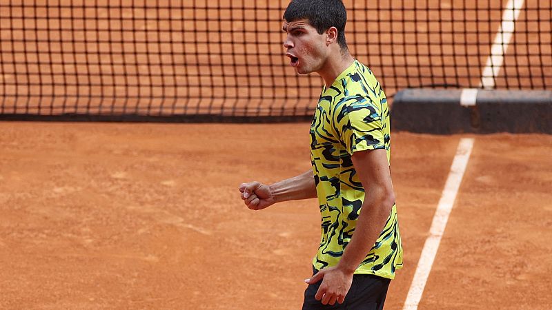 Los mejores momentos del partido Carlos Alcaraz - Alexander Zverev del Mutua Madrid Open 2023