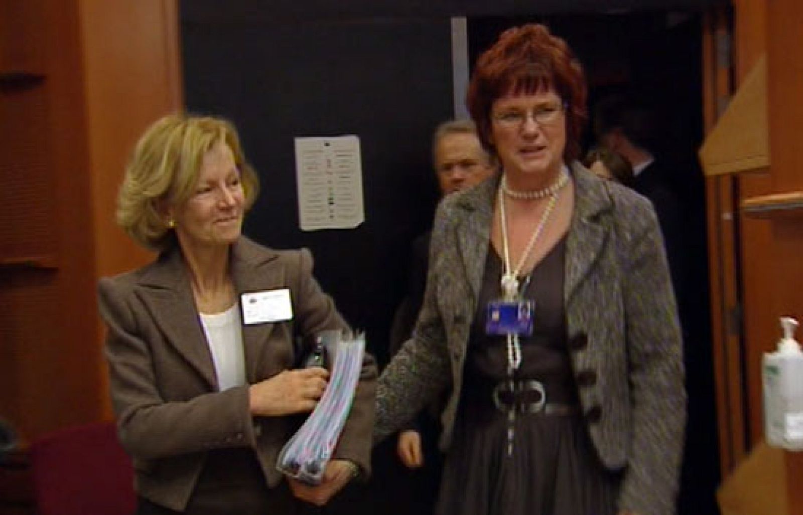 Londres, capital financiera mundial, y su influyente prensa económica llevan semanas señalando a España como no uno de los países más débiles de la eurozona, el más peligroso, por su peso, para las economía de la zona euro. 