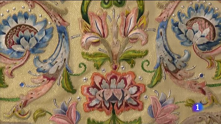 L'informatiu - Comunitat Valenciana - Uns brodats del XVIII formaran part del mantell de la Mare de Déu dels Desemparats