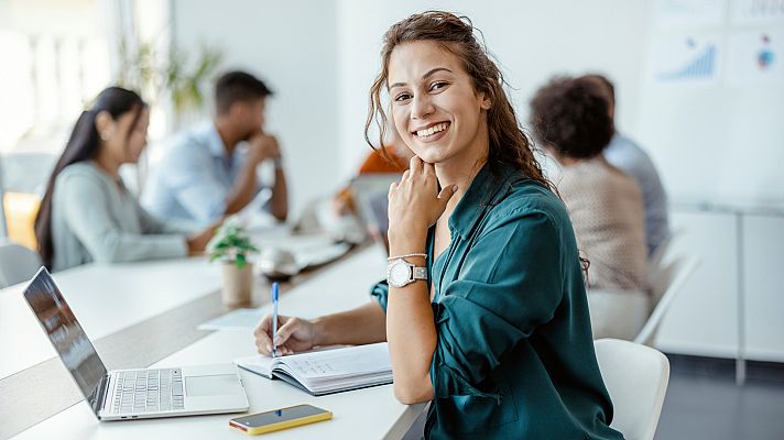 Aquí hay trabajo - Cursos de digitalización para buscar empleo - Ver ahora